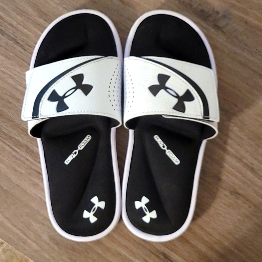 Under Armour Ignite slides